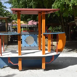 https://villa-du-jardin-botanique-ex-propriete-coluche.comcaribbean.com