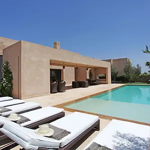 https://villa-malekis-by-sejour-maroc.marrakeshhotelsmorocco.com